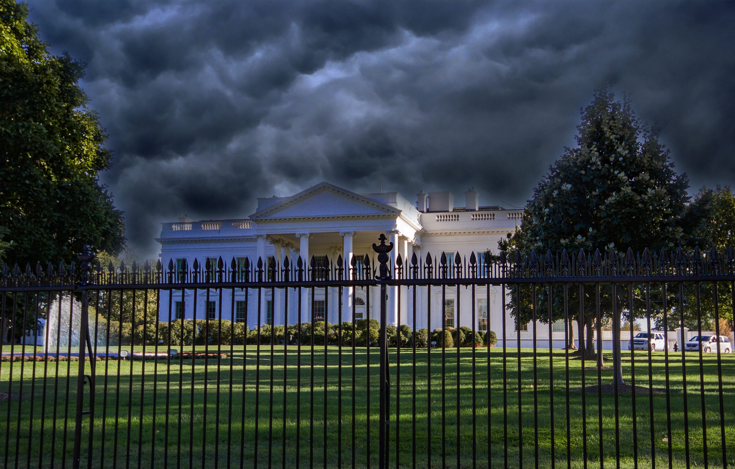 Storm,Over,The,White,House